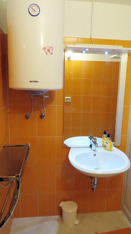 Apartma Patricija - Big Apartment For 6 تولمين المظهر الخارجي الصورة